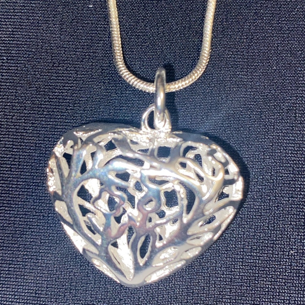 Silver Heart Pendant Necklace